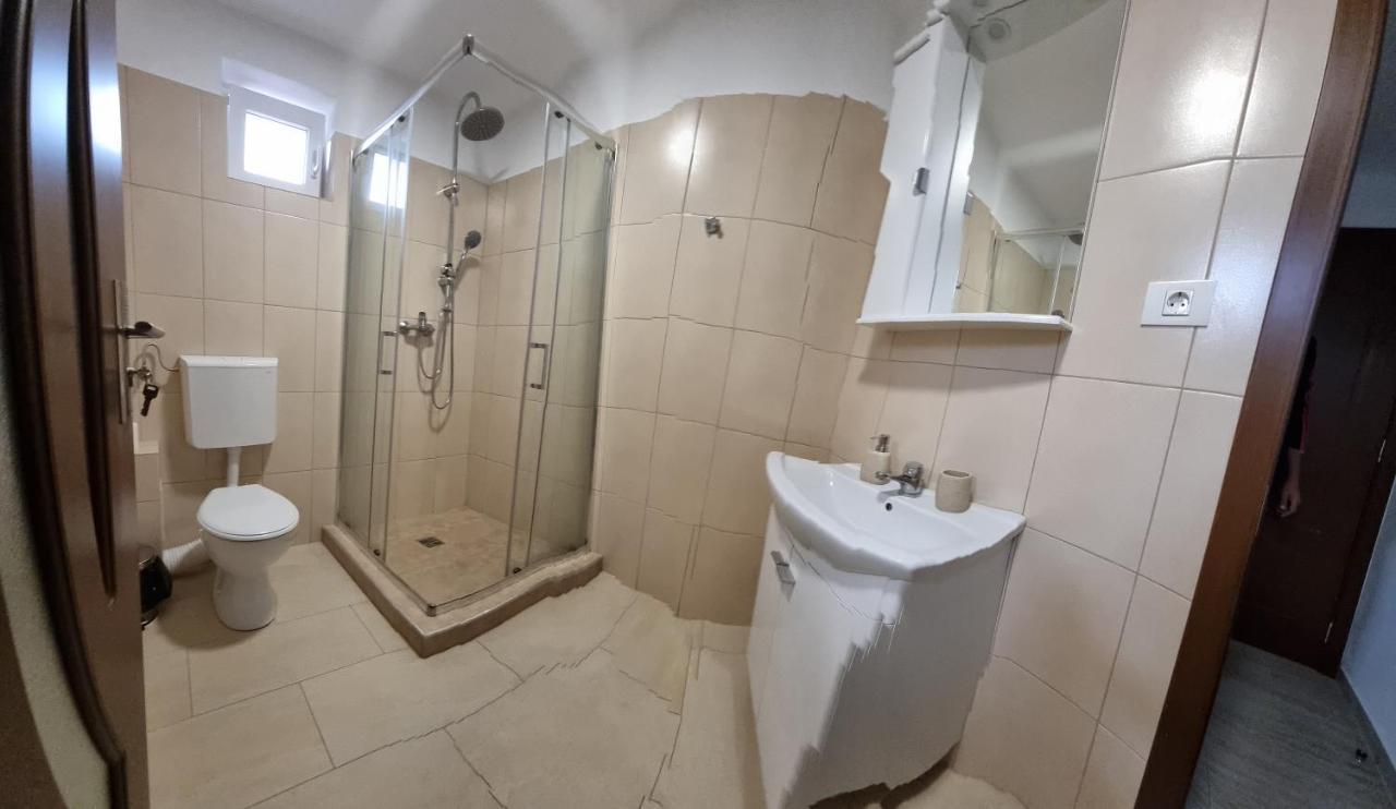 Cusali Pensiune Topolovatu Mare Luaran gambar